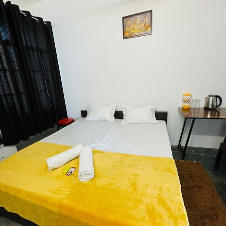 Shree Balaji Homestay Ayodhya Dış mekan fotoğraf