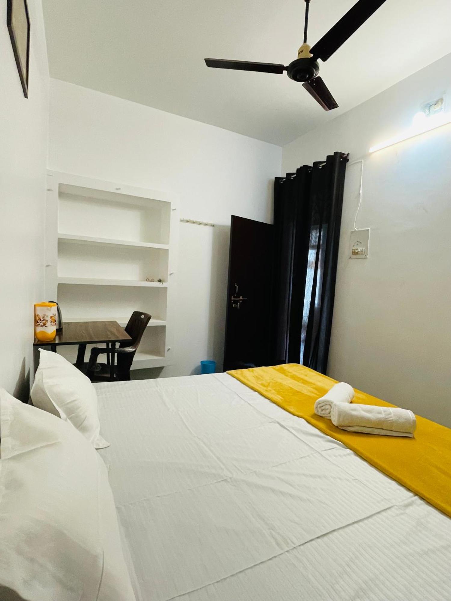 Shree Balaji Homestay Ayodhya Dış mekan fotoğraf